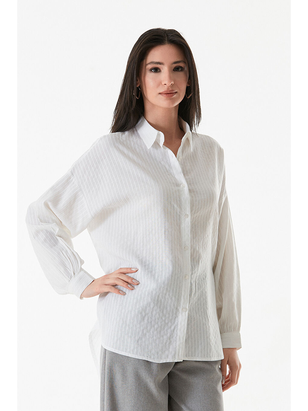 Beyaz Çizgili Arkası Uzun Salaş Gömlek-3