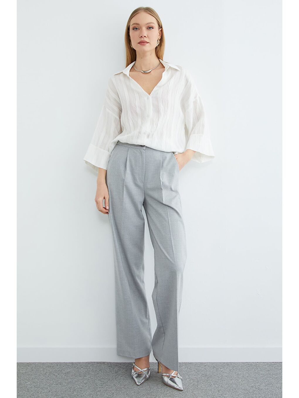 Beyaz Çizgili Kapri Kol Salaş Gömlek-1