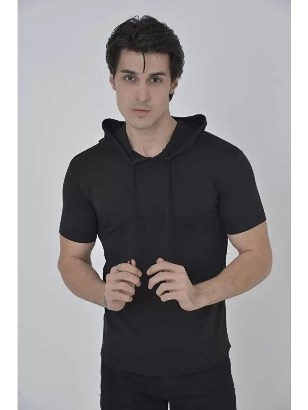 Erkek Kapüşonlu Slim Fit T-shirt - Siyah