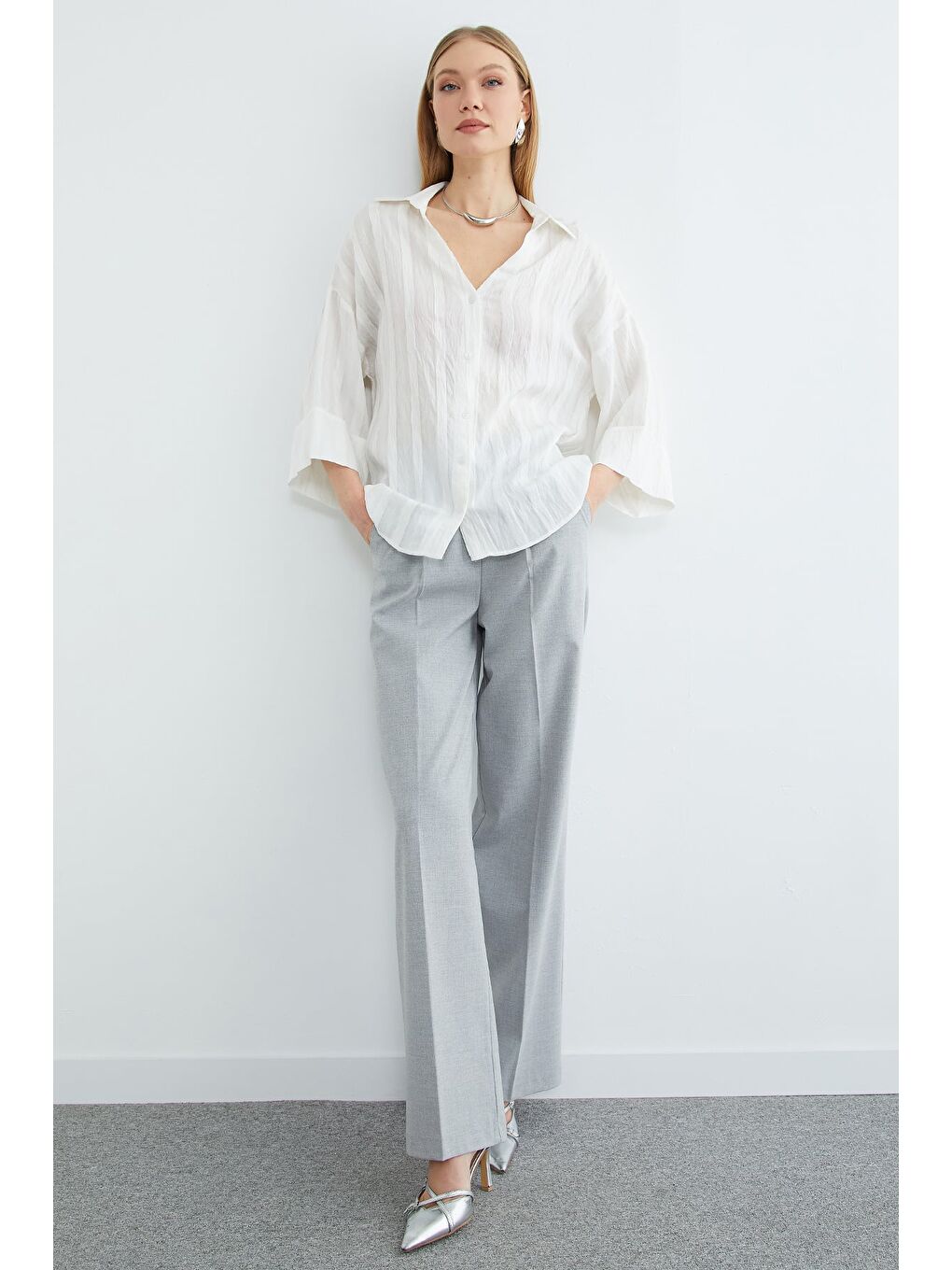 Beyaz Çizgili Kapri Kol Salaş Gömlek-3