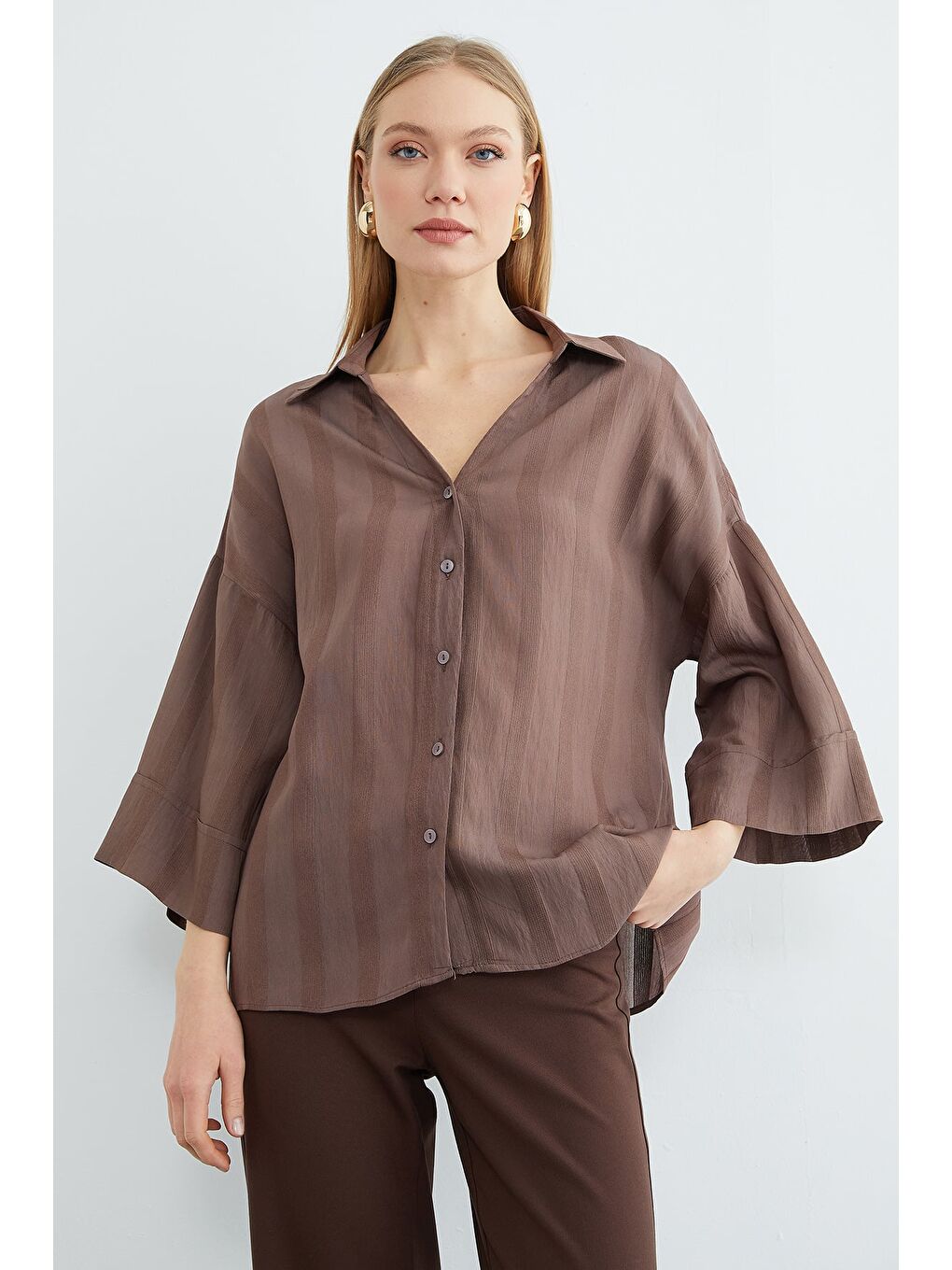 Kahverengi Çizgili Kapri Kol Salaş Gömlek-1