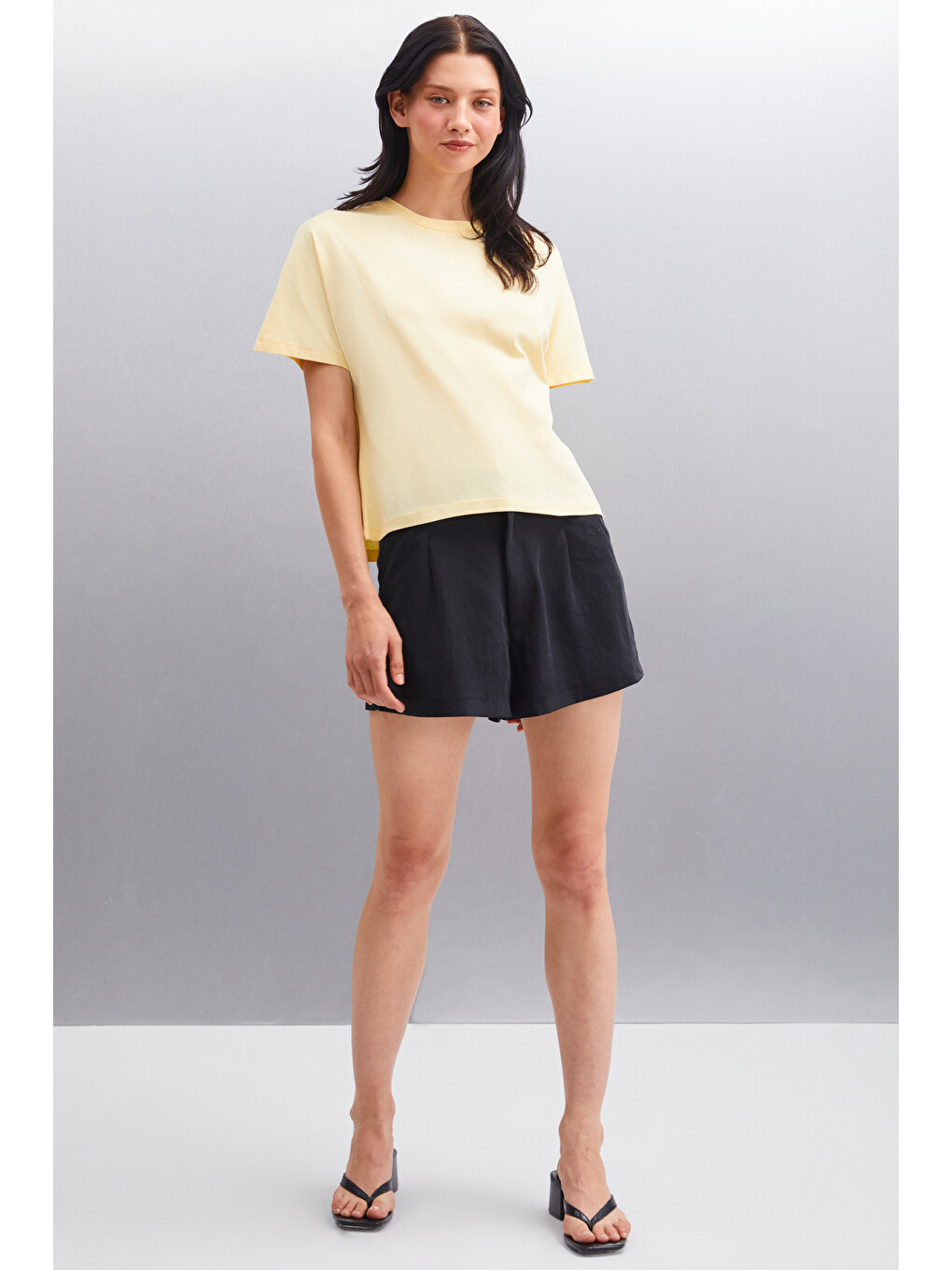 Sarı LOTTIE Kadın %100 Organik Pamuklu Regular Kalıp Bisiklet Yaka Basic Kısa Kollu SARI T-Shirt-1