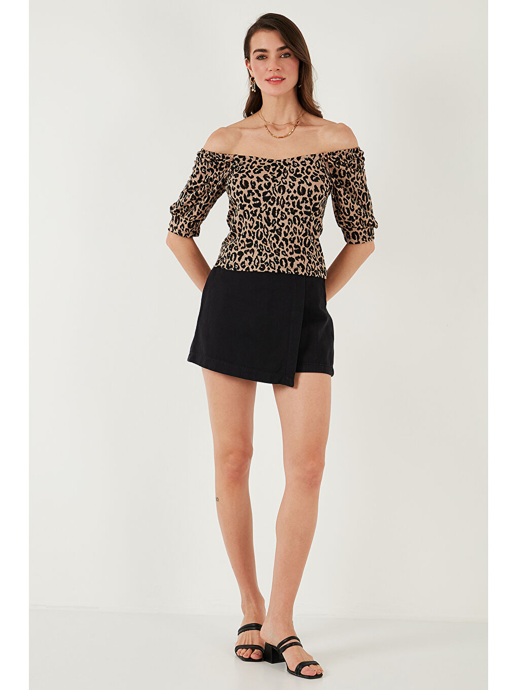 Siyah Truvakar Kol Geniş Yaka Bluz 5869001-1