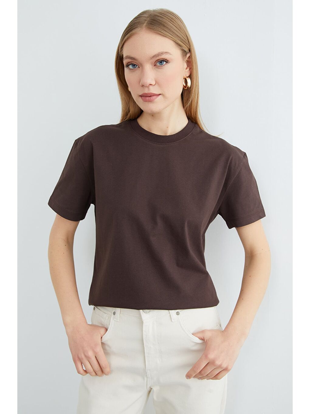 Kahverengi Basic Bisiklet Yaka Oversize Tişört