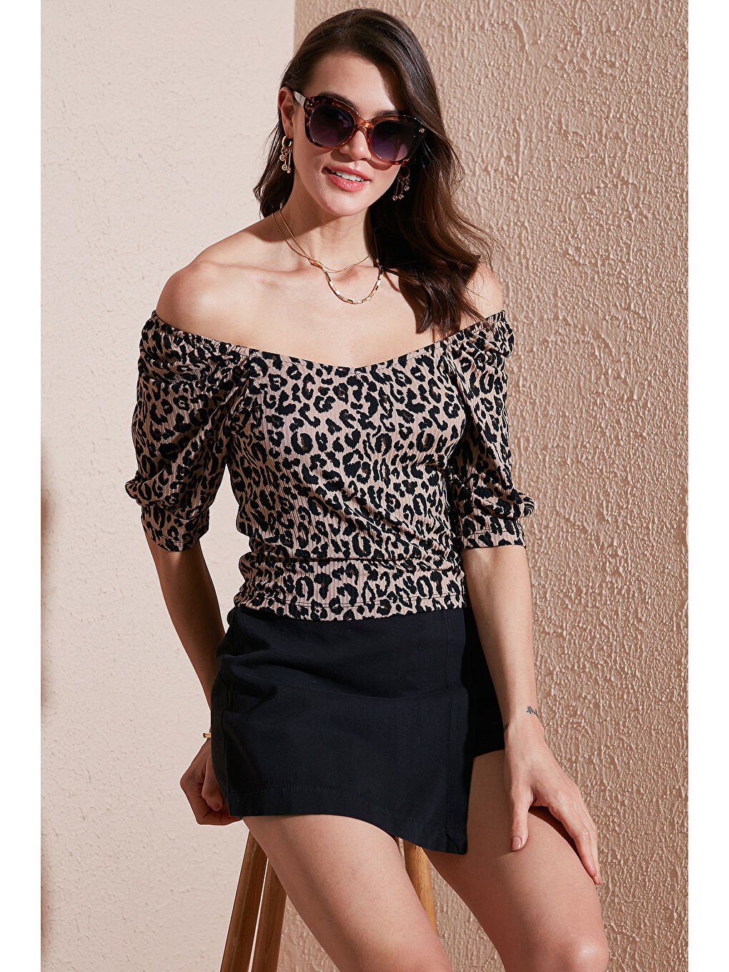 Siyah Truvakar Kol Geniş Yaka Bluz 5869001-5