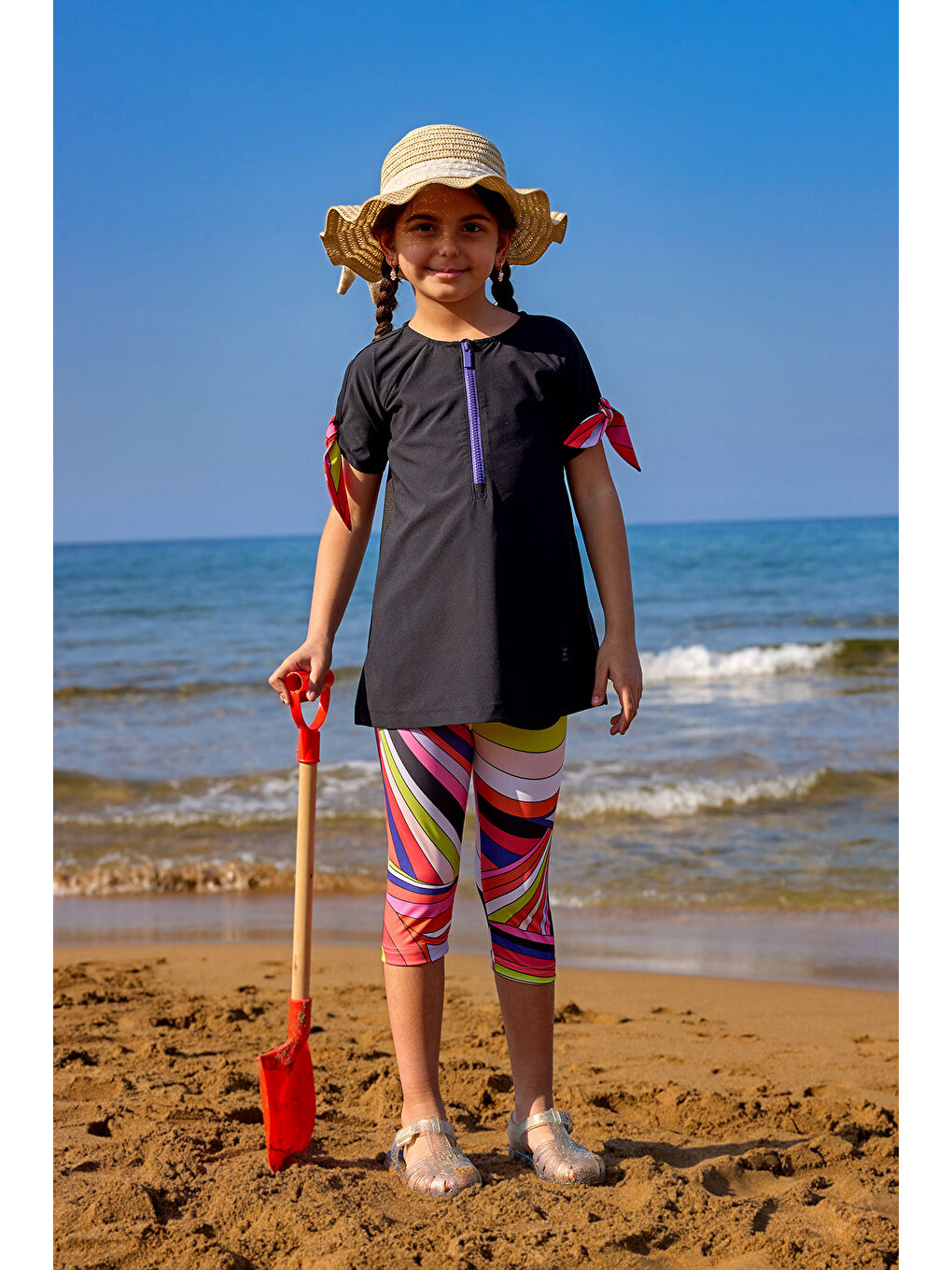 Siyah UPF50+ Korumalı Kız Çocuk Mayosu C2507