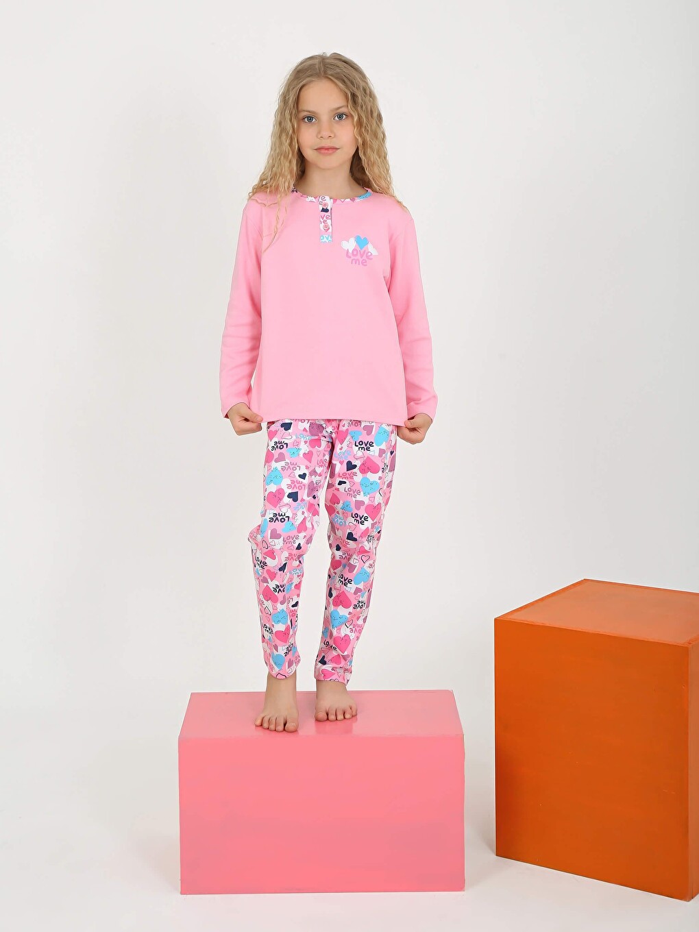 Pembe Kız Çocuk Uzun Kollu %100 Pamuklu Düğme Detaylı Pijama Takımı Love Me