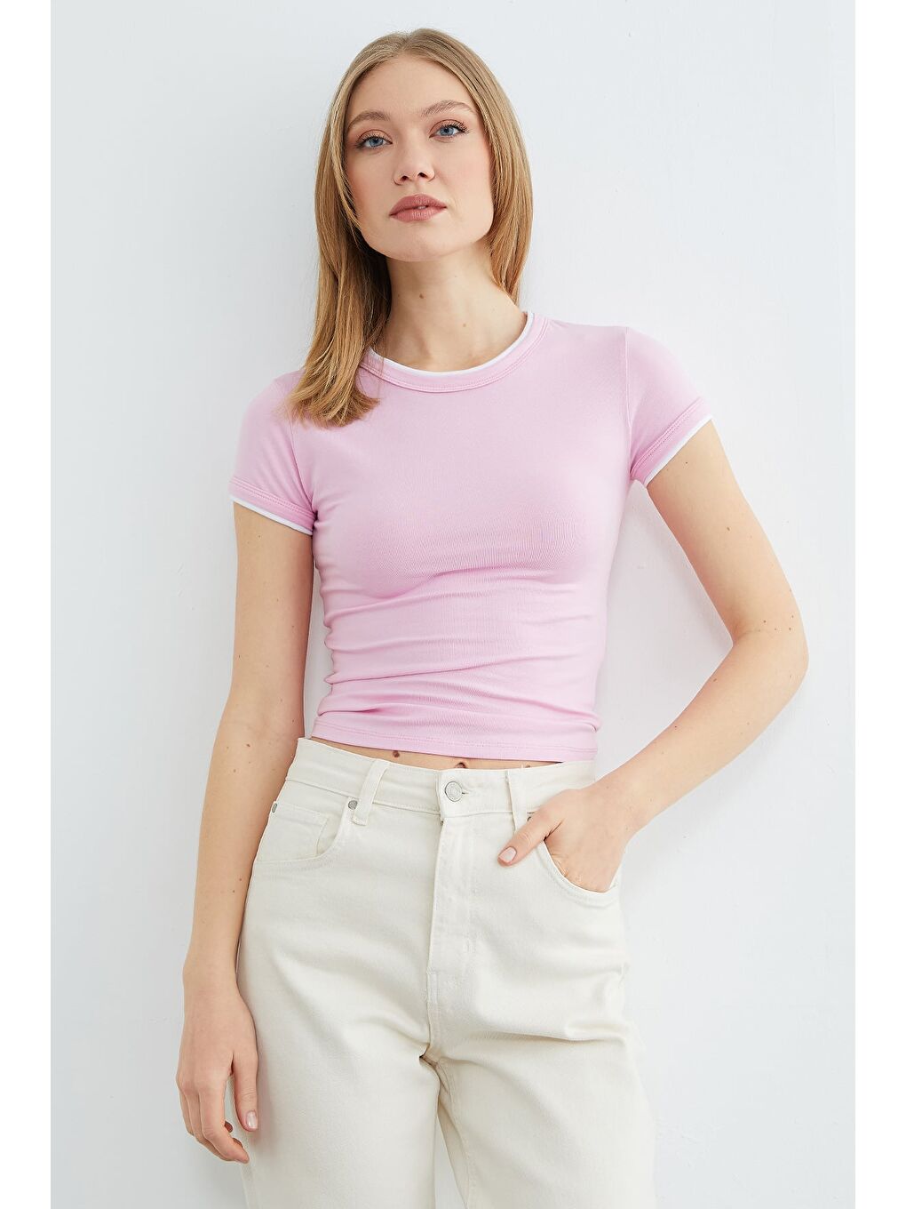 Pembe Basic Bisiklet Yaka Biyeli Crop Tişört-2