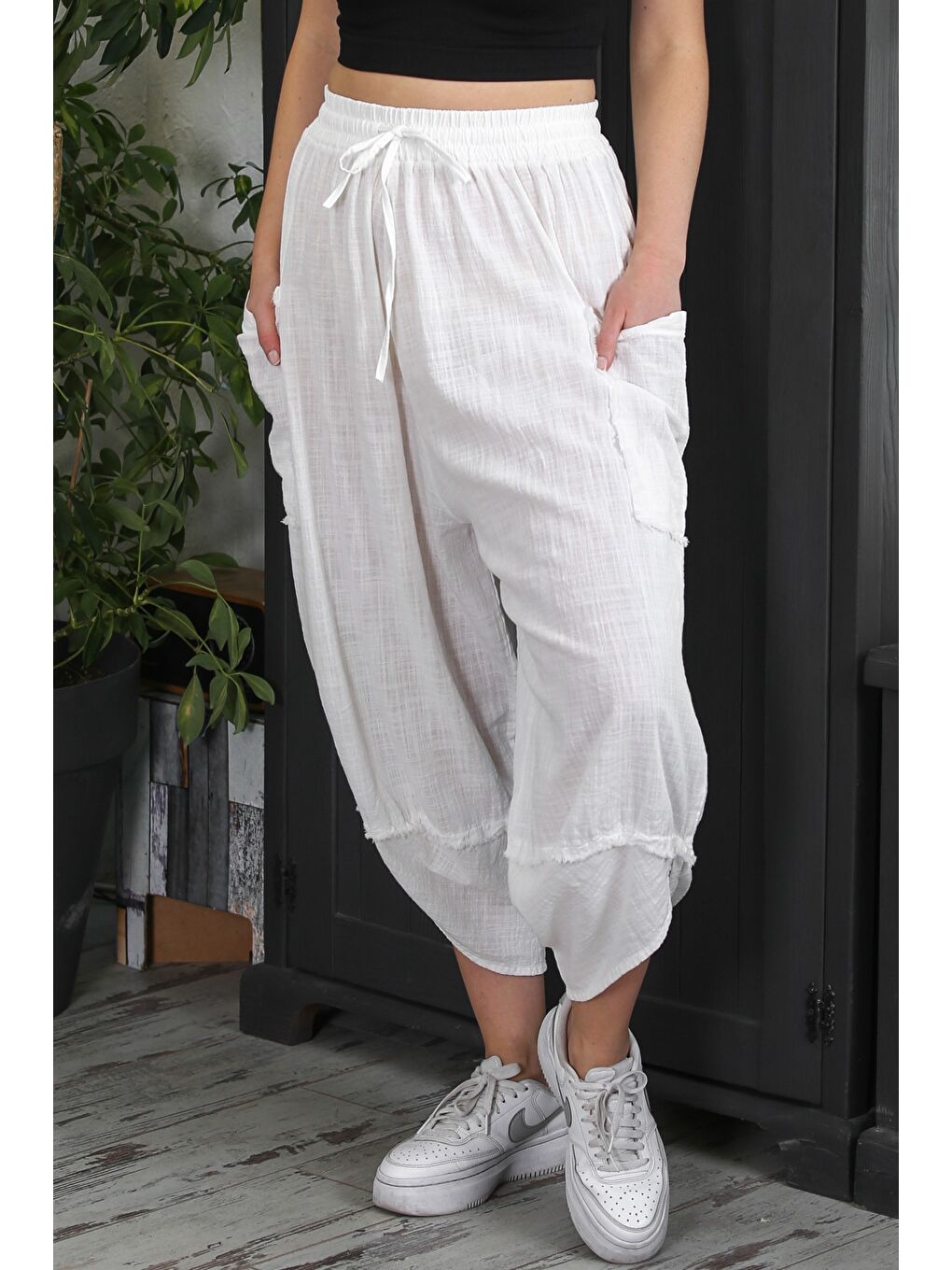 İtalyan Beyaz Çift Cepli Yıkamalı Lastikli Bel Şalvar Paça Casual Dokuma Pantolon-1