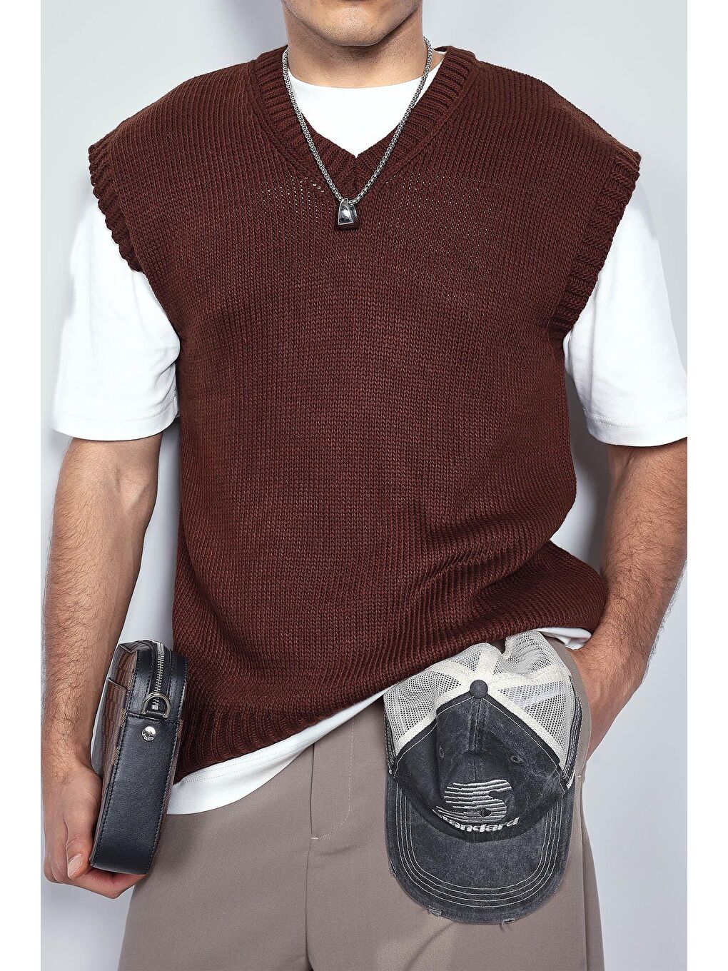 Kahverengi Erkek Oversize V Yaka Triko Süveter Kahve-4