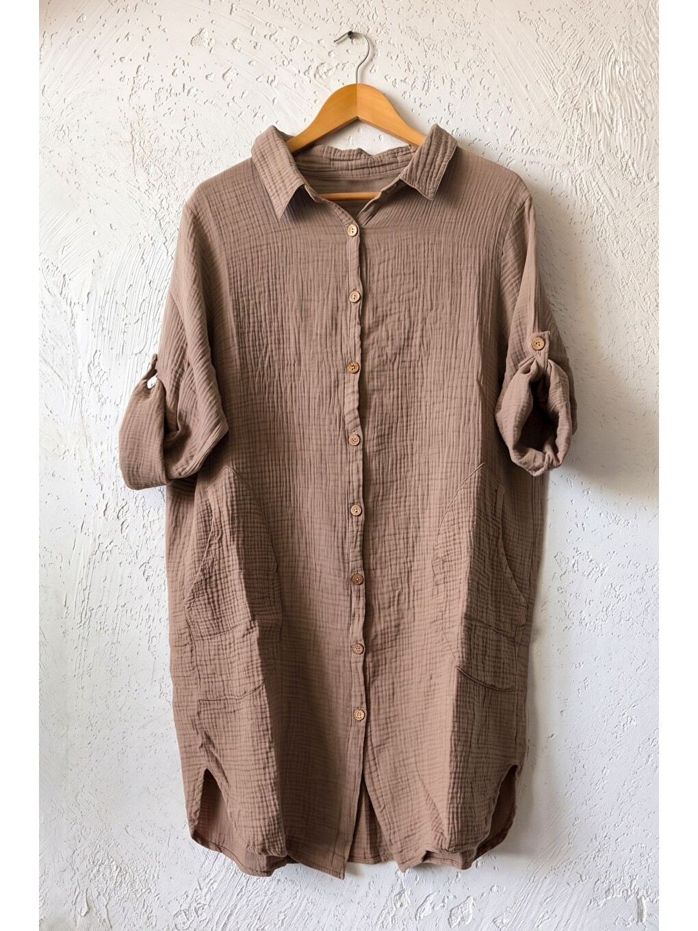 Kahverengi Camel Gömlek Yaka 3/4 Kol Düğmeli Cepli Casual Müslin Oversize Dokuma Elbise 97 65-1