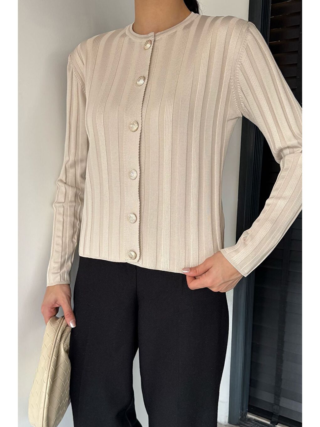 Bej Kadın Düğme Detaylı Triko Hırka (m-l-xl Uyumludur)-1