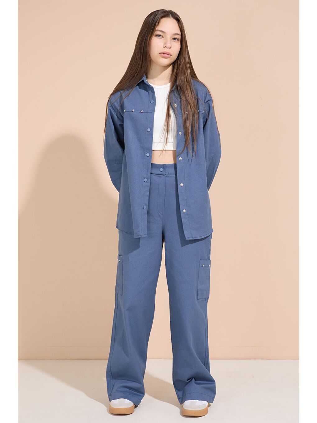 İndigo Kalp İşlemeli Gömlekli Geniş Paça Pantolonlu Kız Çocuk Gabardin Takım 23555-3