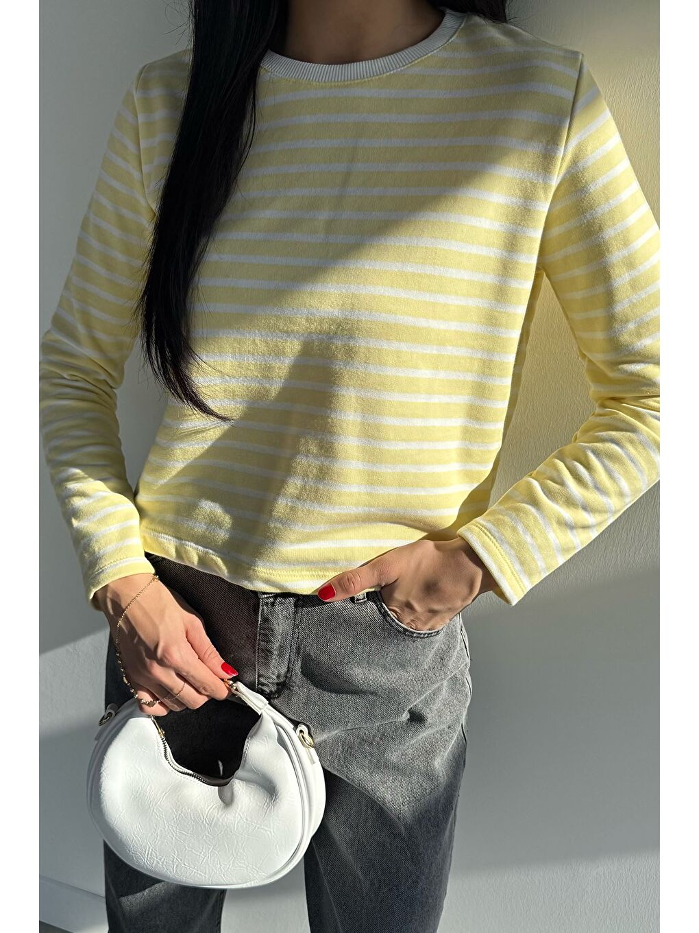 Sarı Kadın Bisiklet Yaka Çizgi Desenli Sweatshirt-2