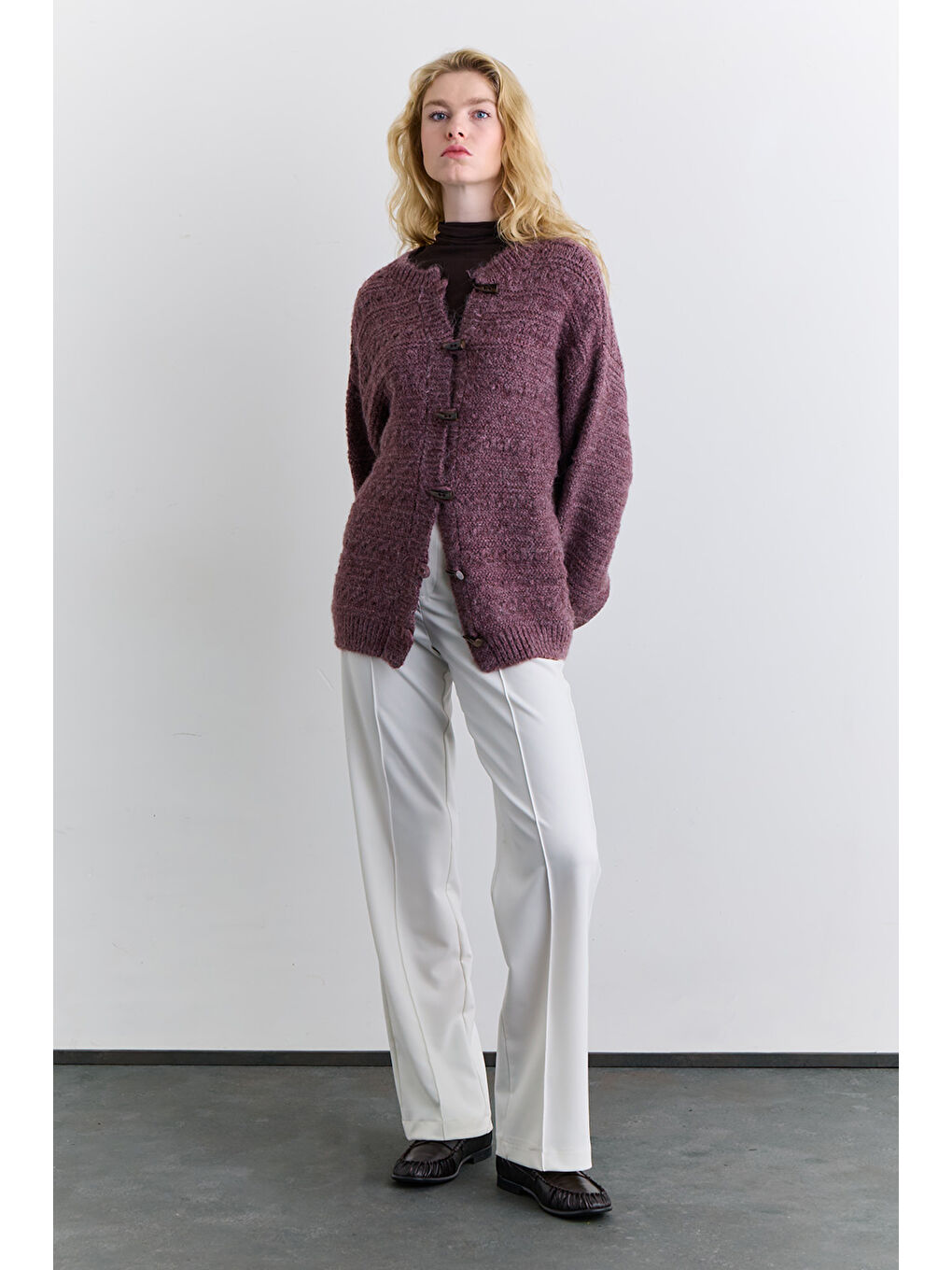 Geniş Düğmeli Triko Hırka Bordo-3