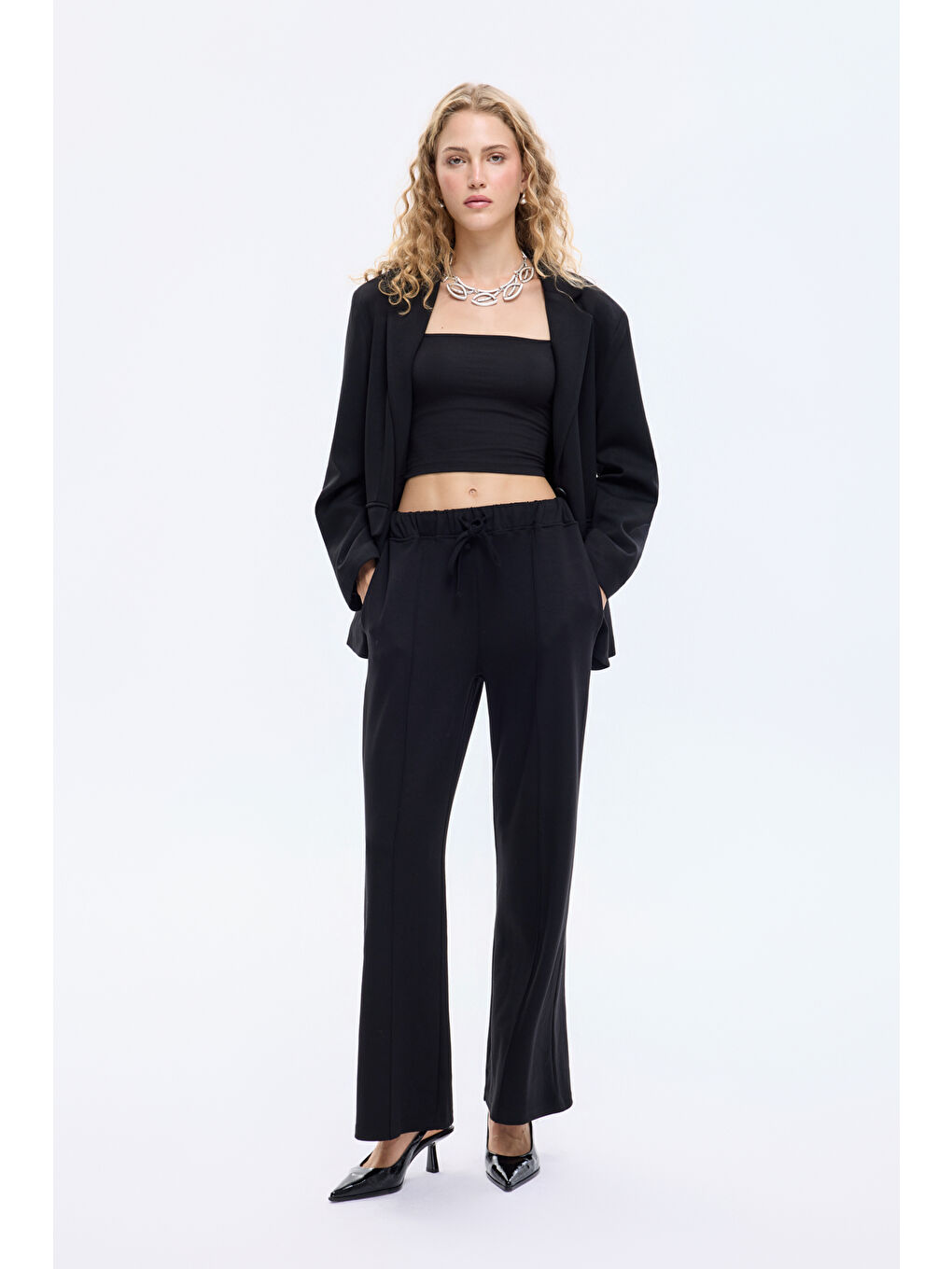 Dikiş Detaylı Yumuşak Dokulu Bol Paça Pantolon Siyah
