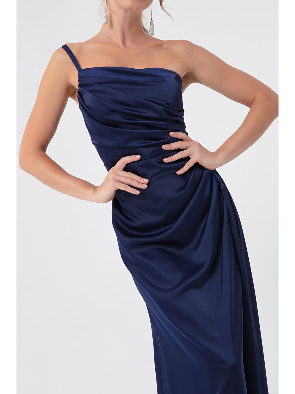 Kadın Lacivert Tek Omuzlu Saten Abiye & Mezuniyet Elbisesi-2