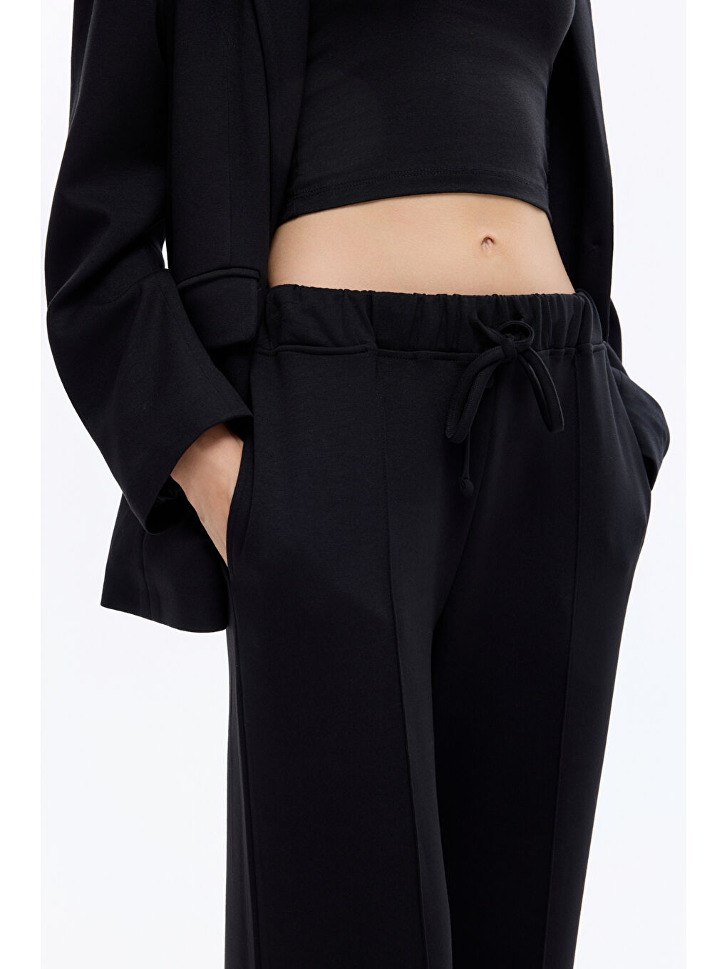 Dikiş Detaylı Yumuşak Dokulu Bol Paça Pantolon Siyah-2
