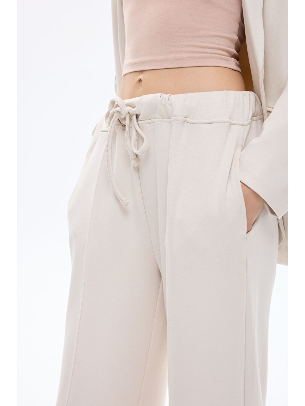 Dikiş Detaylı Yumuşak Dokulu Bol Paça Pantolon Bej-2