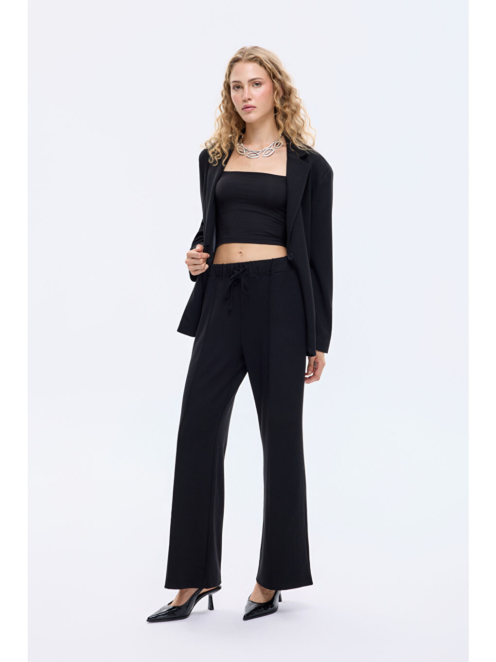 Dikiş Detaylı Yumuşak Dokulu Bol Paça Pantolon Siyah-3