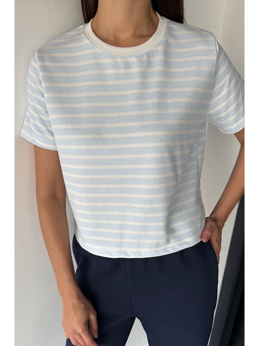 Mavi Kadın Şerit Desenli Bisiklet Yaka Tişört