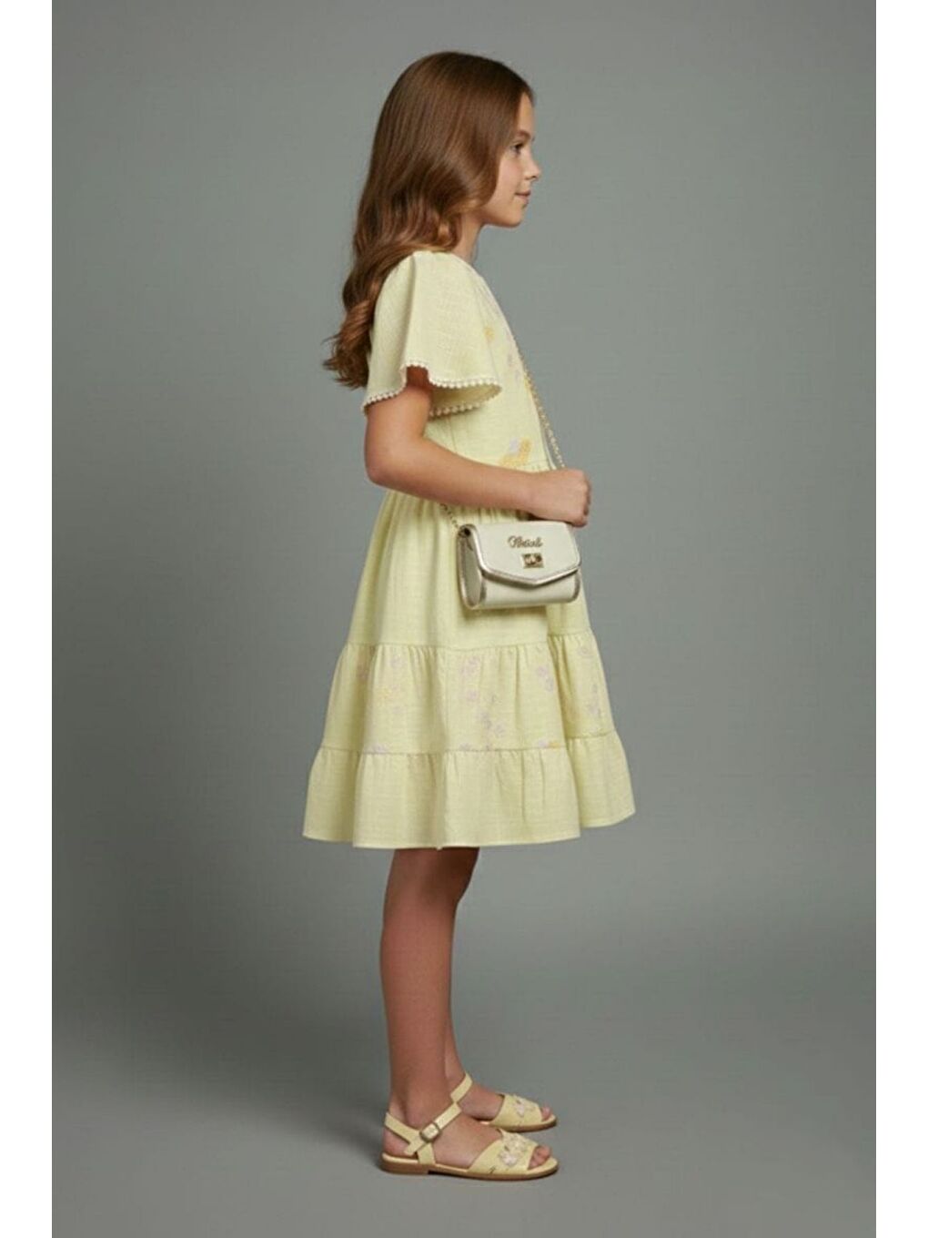 Sarı Kız Çocuk Çiçek İşlemeli Çantalı Kısa Kollu Elbise-4
