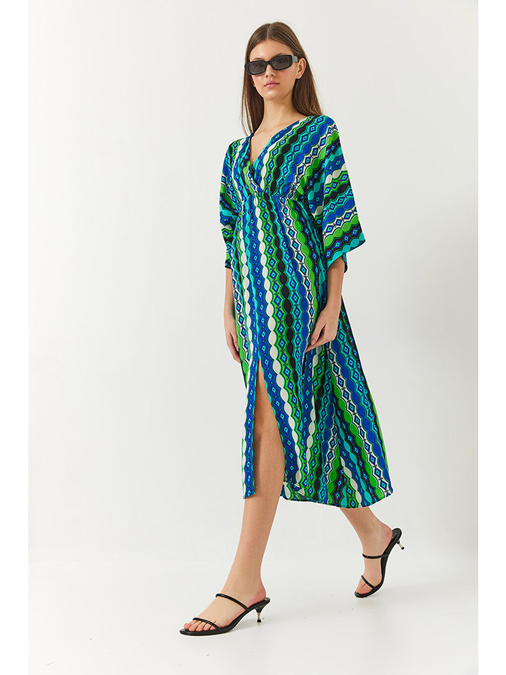 Turuncu Kadın Kruvaze V Yaka Önden Yırtmaç Detaylı Desenli Elbise-3