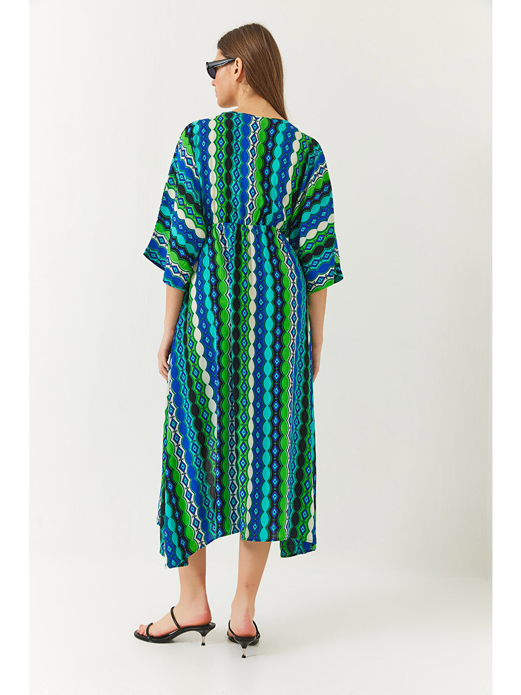 Turuncu Kadın Kruvaze V Yaka Önden Yırtmaç Detaylı Desenli Elbise-5