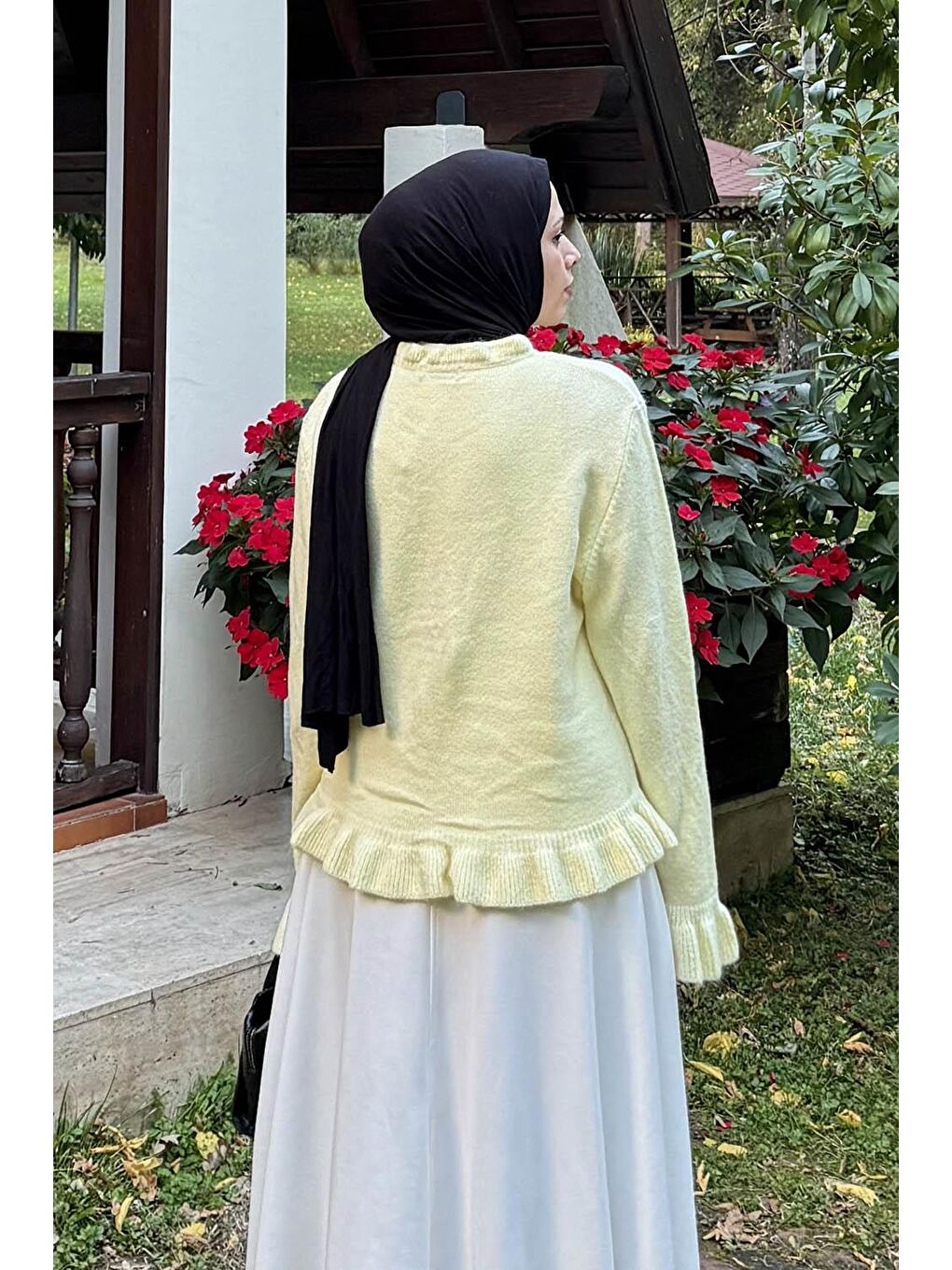 Fırfır Detaylı Hırka Sarı-3