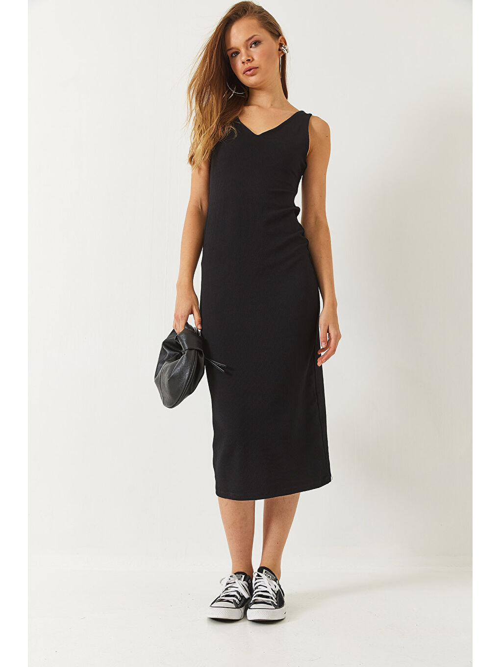 Siyah Kadın V Yaka Kalın Askılı Midi Boy Basic Elbise-2