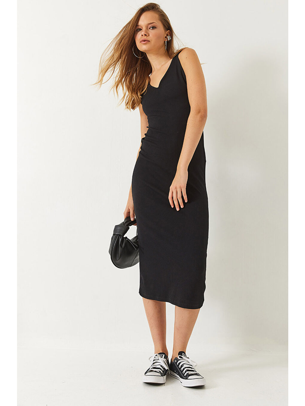 Siyah Kadın V Yaka Kalın Askılı Midi Boy Basic Elbise-3