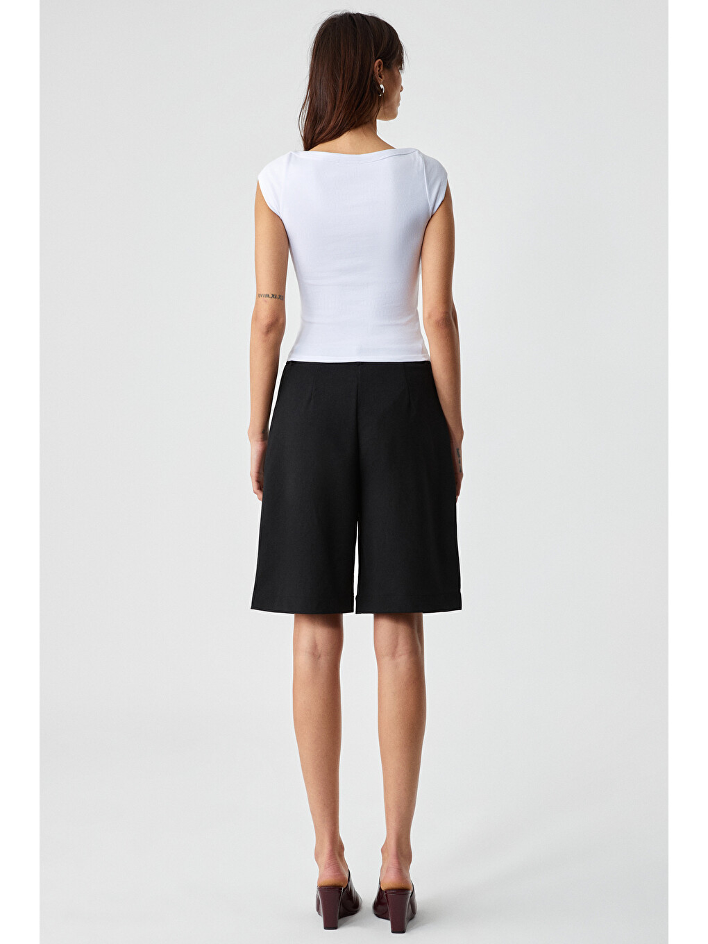 Beyaz NOEMI Kadın Balerin Yaka Kısa Kol Slim Fit Ribanalı BEYAZ Bluz-4