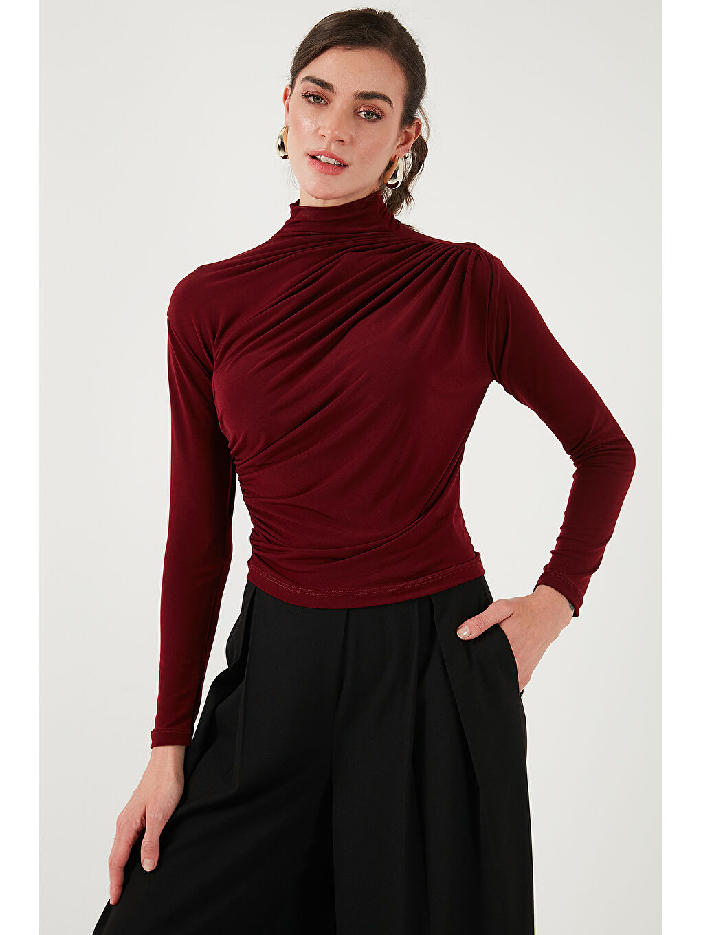 Bordo Streç Büzgü Detaylı Slim Fit Dik Yaka Kadın Bluz 669925-4