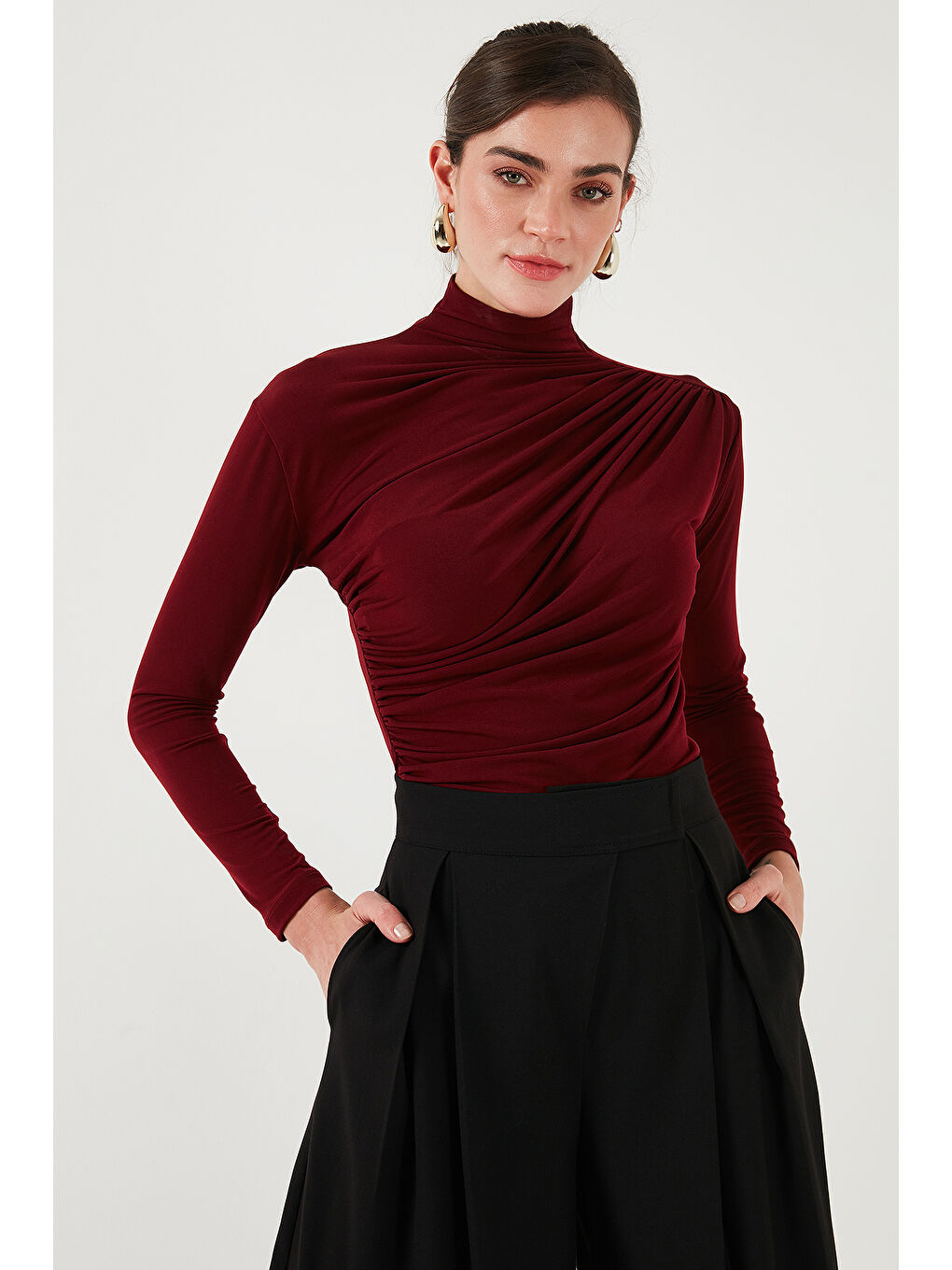 Bordo Streç Büzgü Detaylı Slim Fit Dik Yaka Kadın Bluz 669925-5