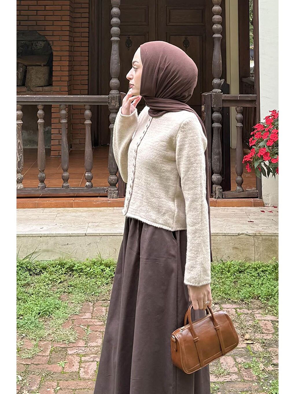 Düğme Detaylı Hırka Bej-1