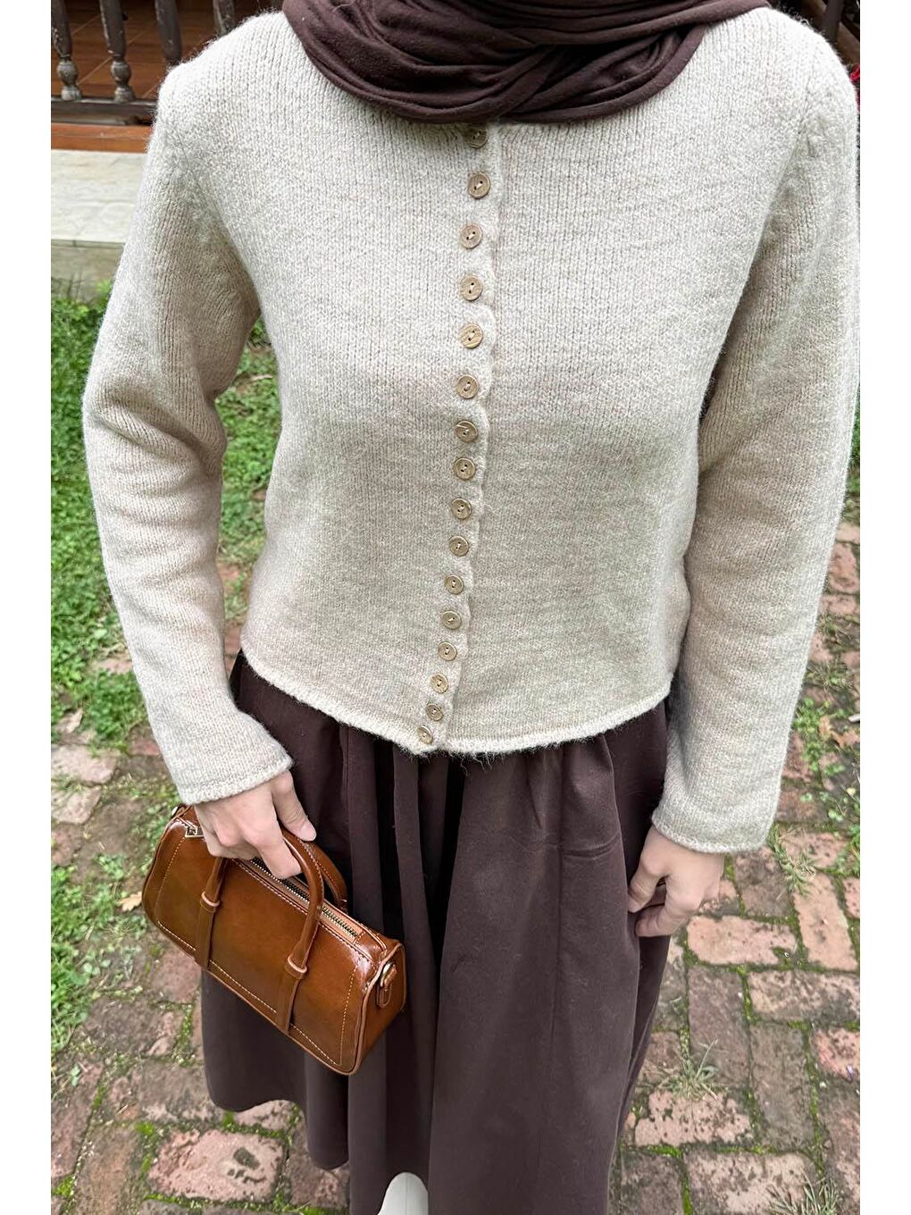 Düğme Detaylı Hırka Bej-2