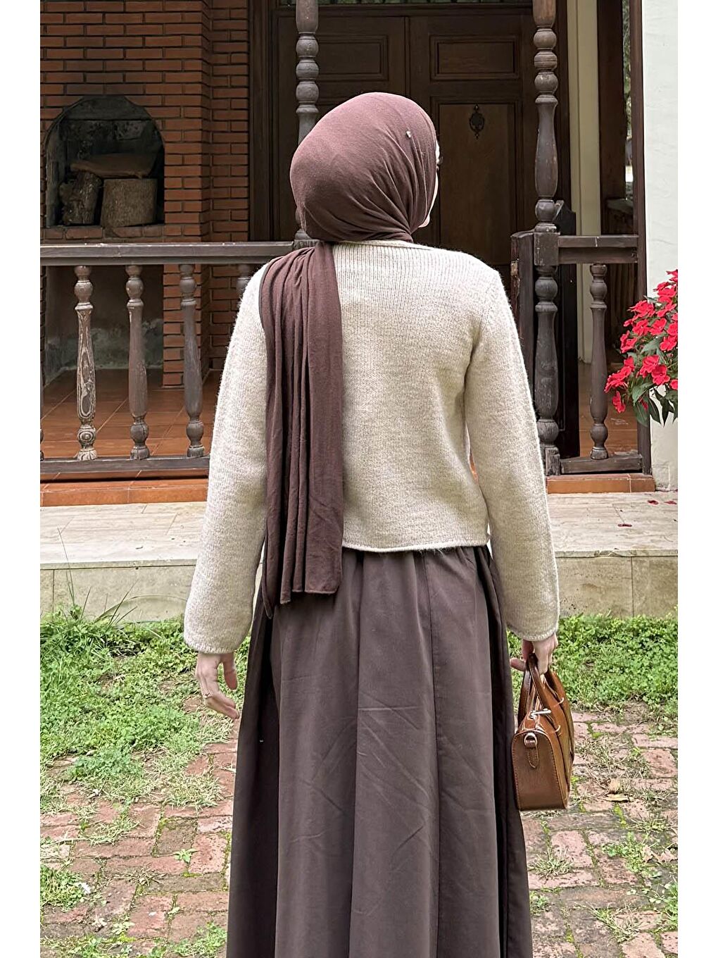 Düğme Detaylı Hırka Bej-3