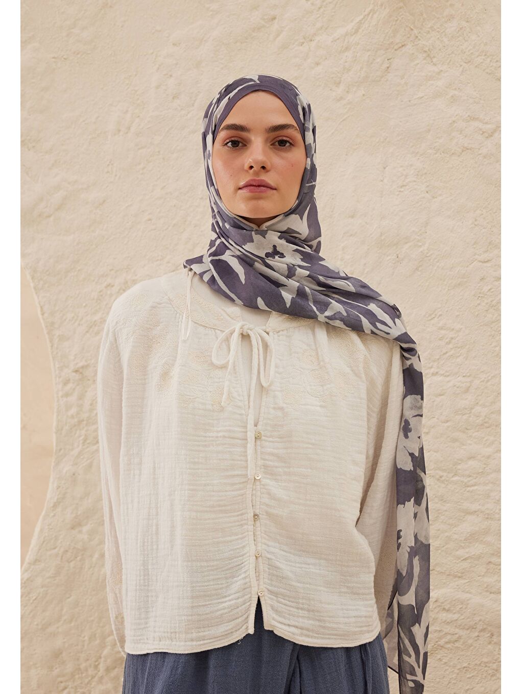 Petunia Desen Rami Şal İndigo-1