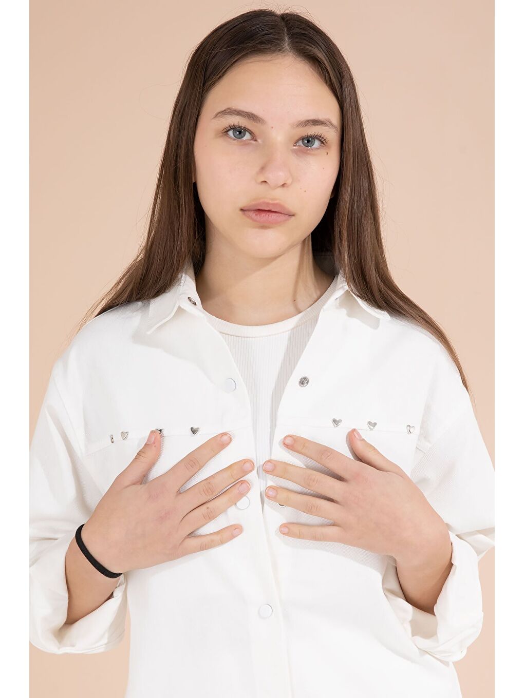 Beyaz Kalp İşlemeli Gömlekli Geniş Paça Pantolonlu Kız Çocuk Gabardin Takım 23553-3