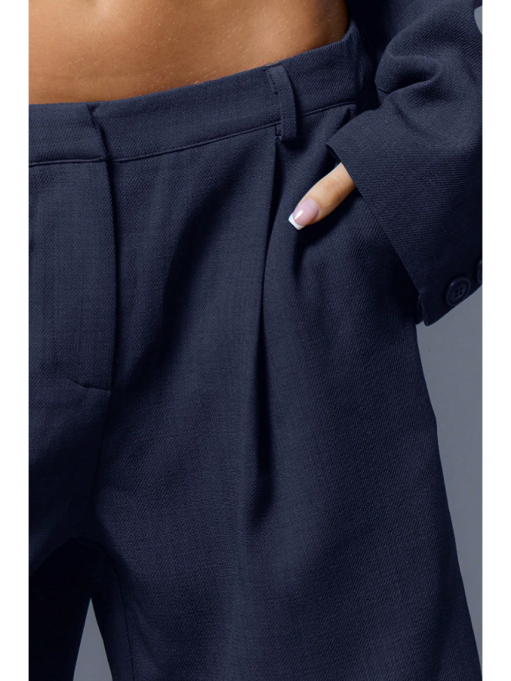 Lacivert Pileli Kadın Bermuda Şort-4