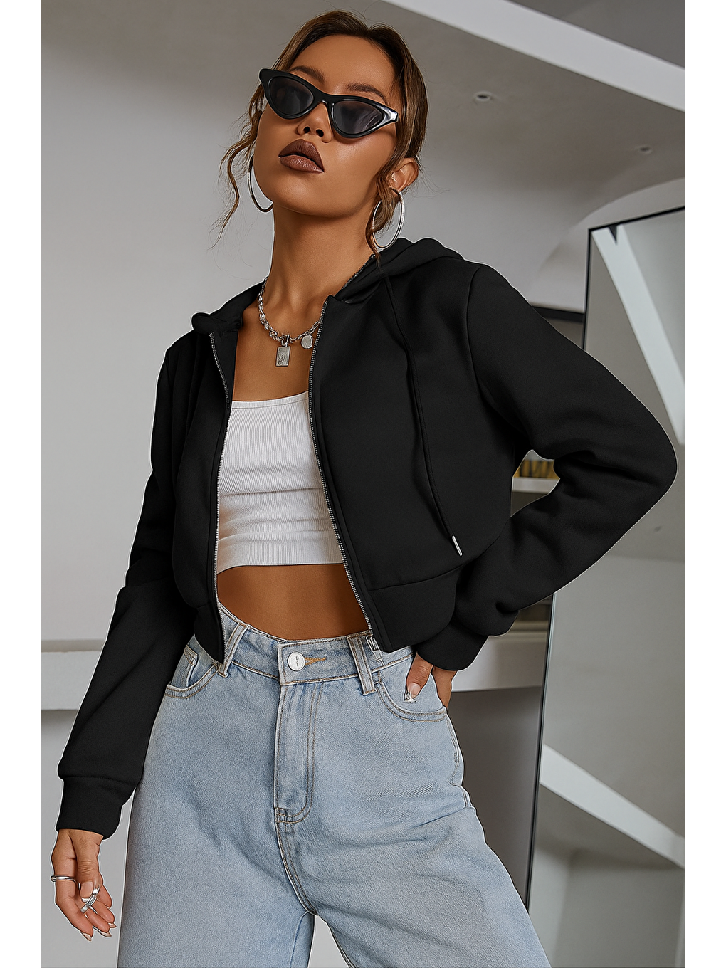 Kadın Kapüşonlu Şardonlu Siyah Renk Crop Sweatshirt