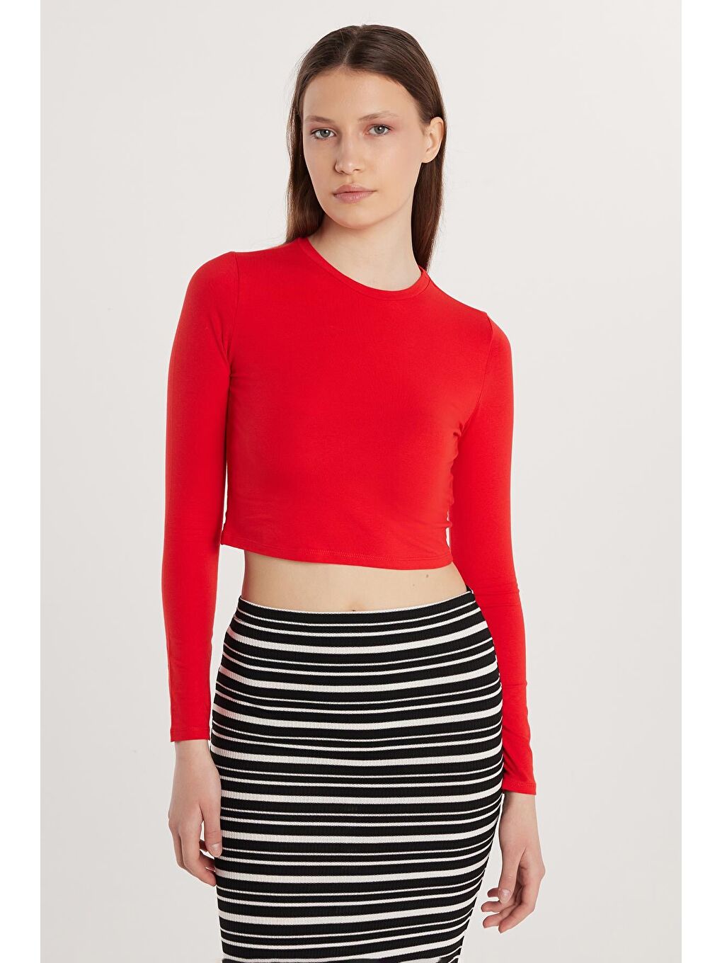 Kadın Slim Fit Pamuklu Düz Bisiklet Yaka Kırmızı Bluz-1