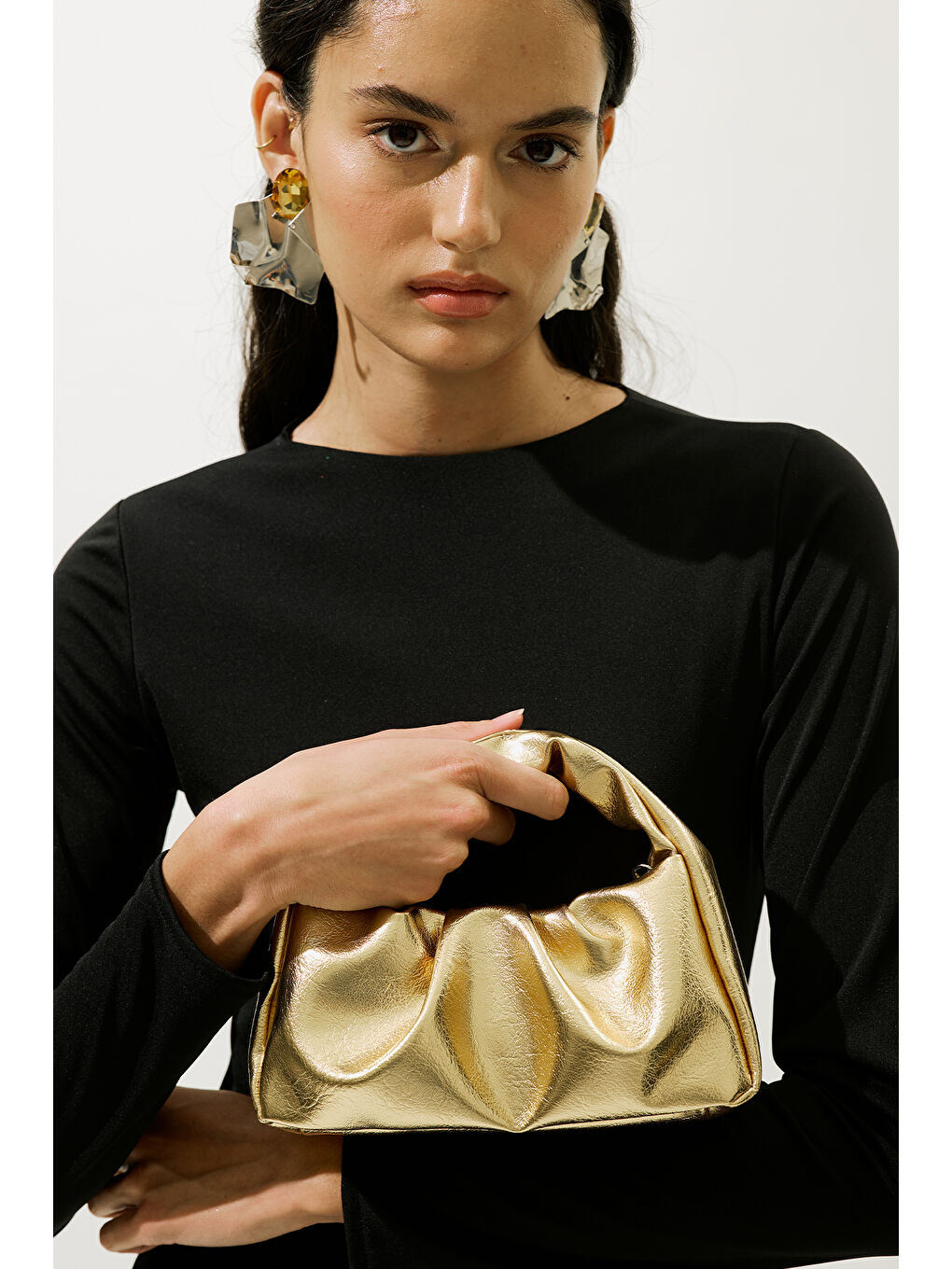 Karışık Metal Görünümlü El Çantası Gold-1