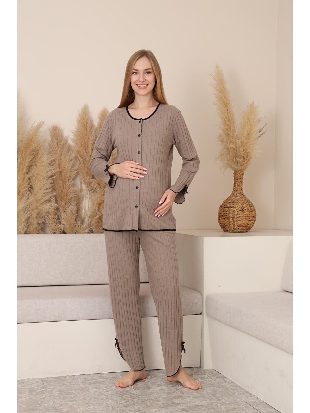 Kahverengi Soft Elegance Yumoş Düğmeli Ayarlanabilir Bel Lohusa Pijama Takımı