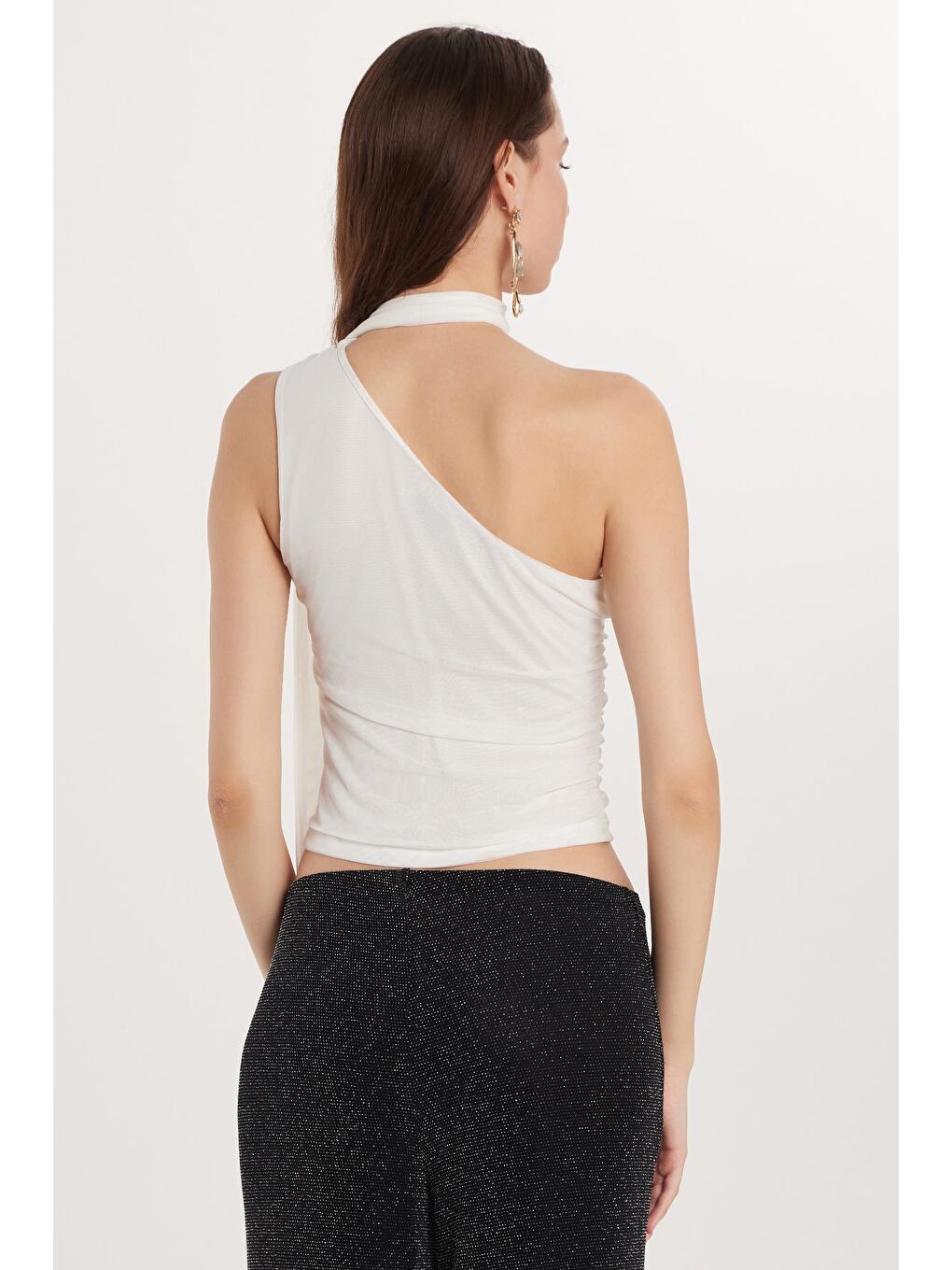 Ekru Kadın Standart Fit Tek Omuz Tül Detaylı Beyaz Bluz-4