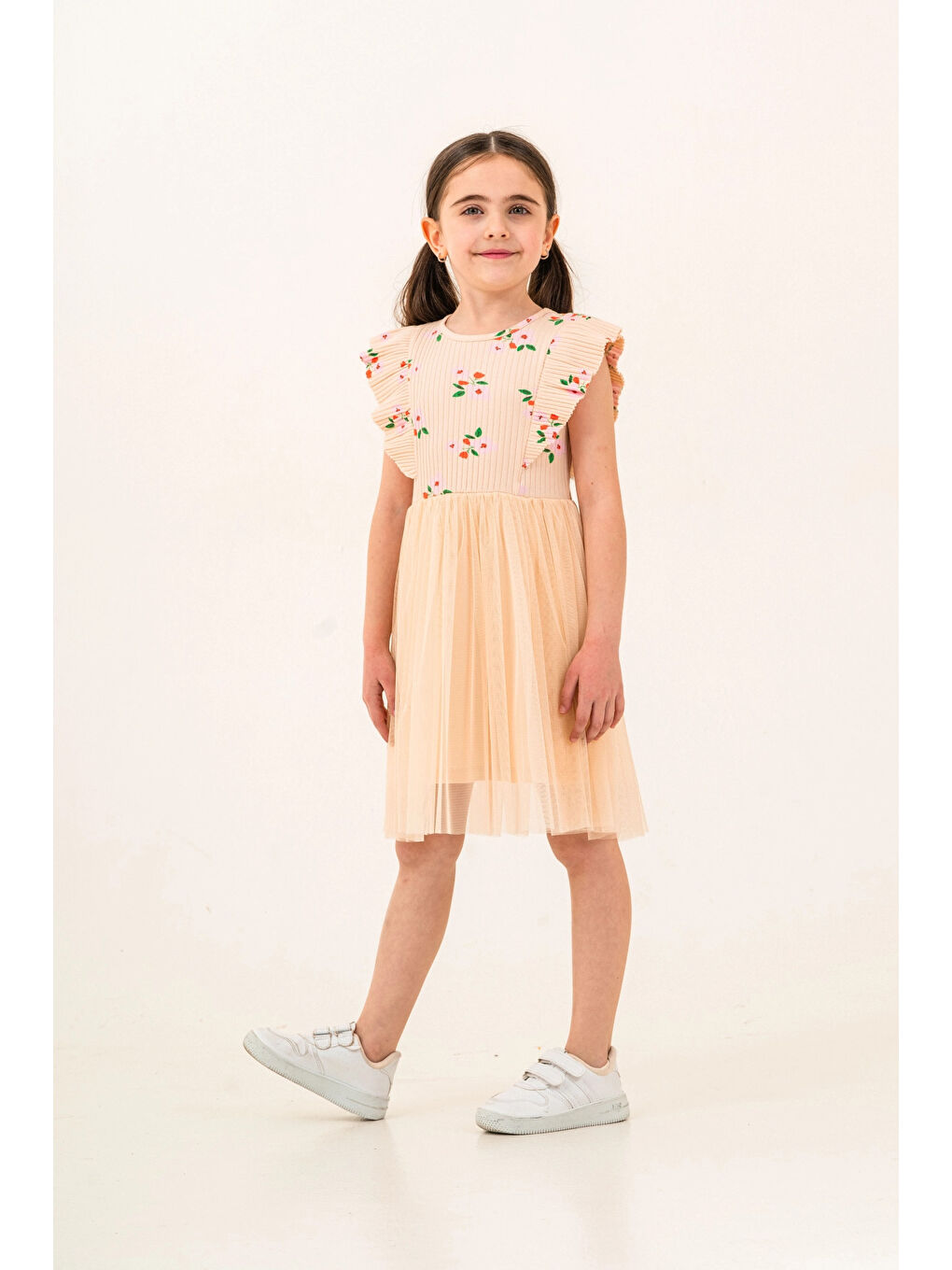 Bej Çiçek Desenli Fırfırlı Kız Çocuk Elbise 009-2