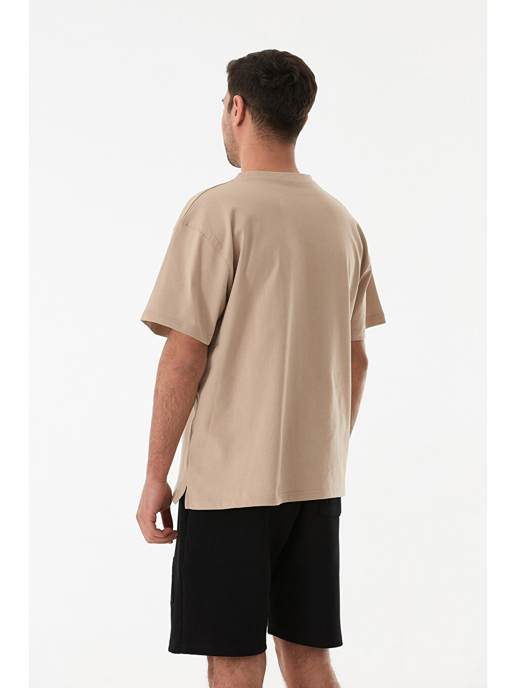 Bej Basic Bisiklet Yaka Oversize Tişört-3