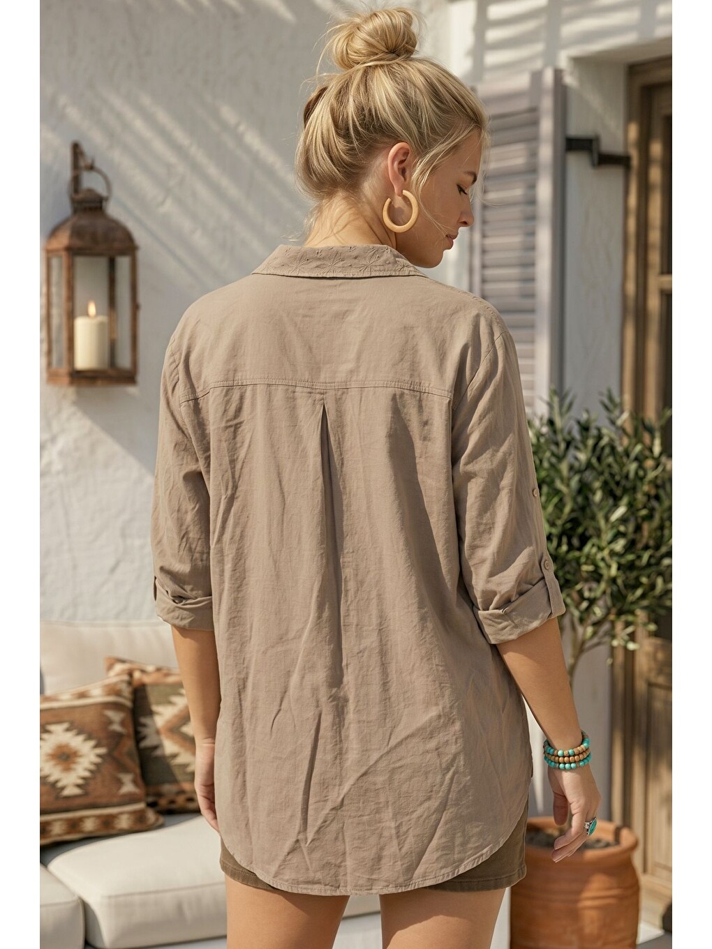 Kahverengi Camel Gömlek Yaka 3/4 Kol Düğmeli Brodeli Delikişi Nakışlı Casual Pamuklu Dokuma Gömlek 70 60-5