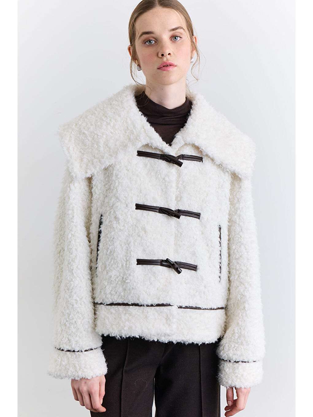 Düğmeli Kürk Kaban Ekru