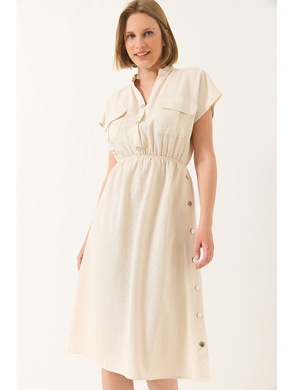 Bej Kadın Beli Lastikli Çıtçıt Detaylı Cepli Keten Elbise